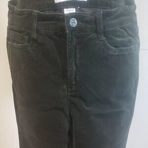 Croft and Barrow Corduroy in Deep Forest Green